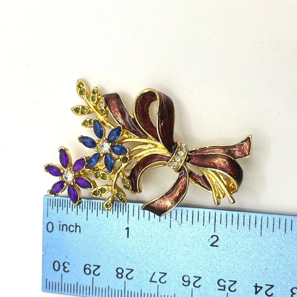 N/A gold tone
